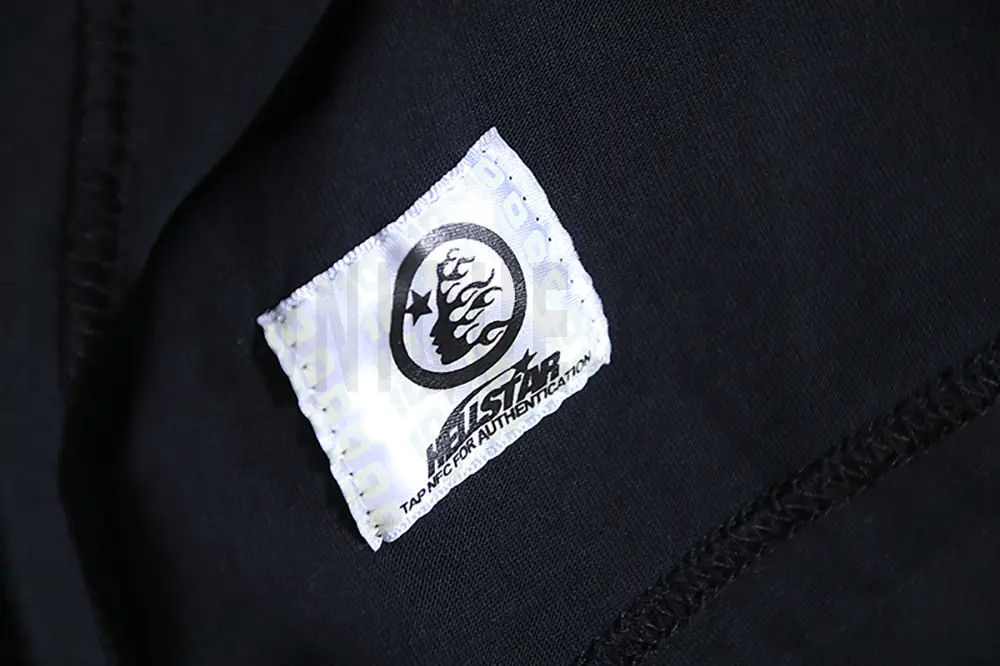 Simple and elegant tag with a premium texture.