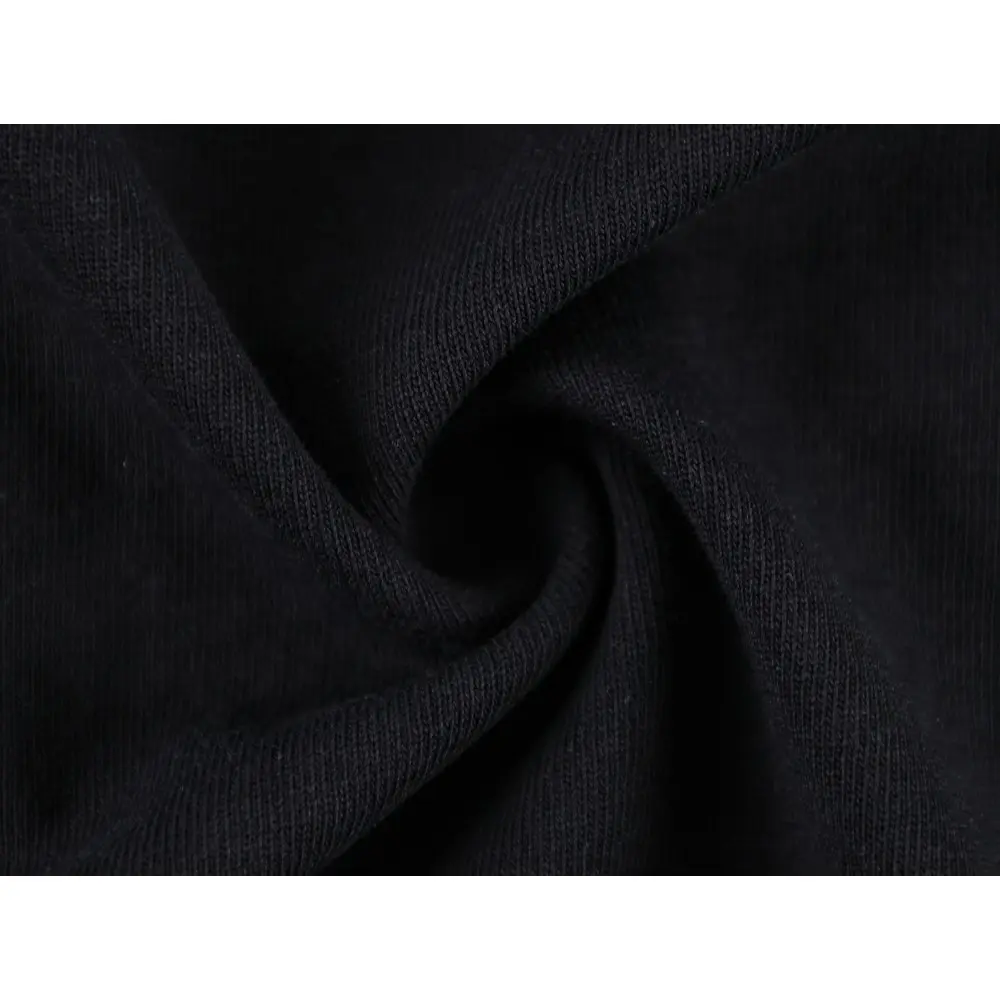 Precision-cut with wrinkle-resistant soft fabric.