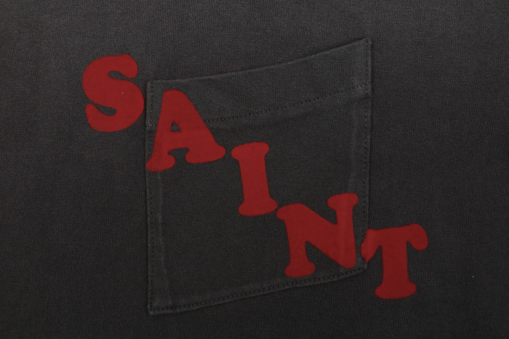 Logo Saint