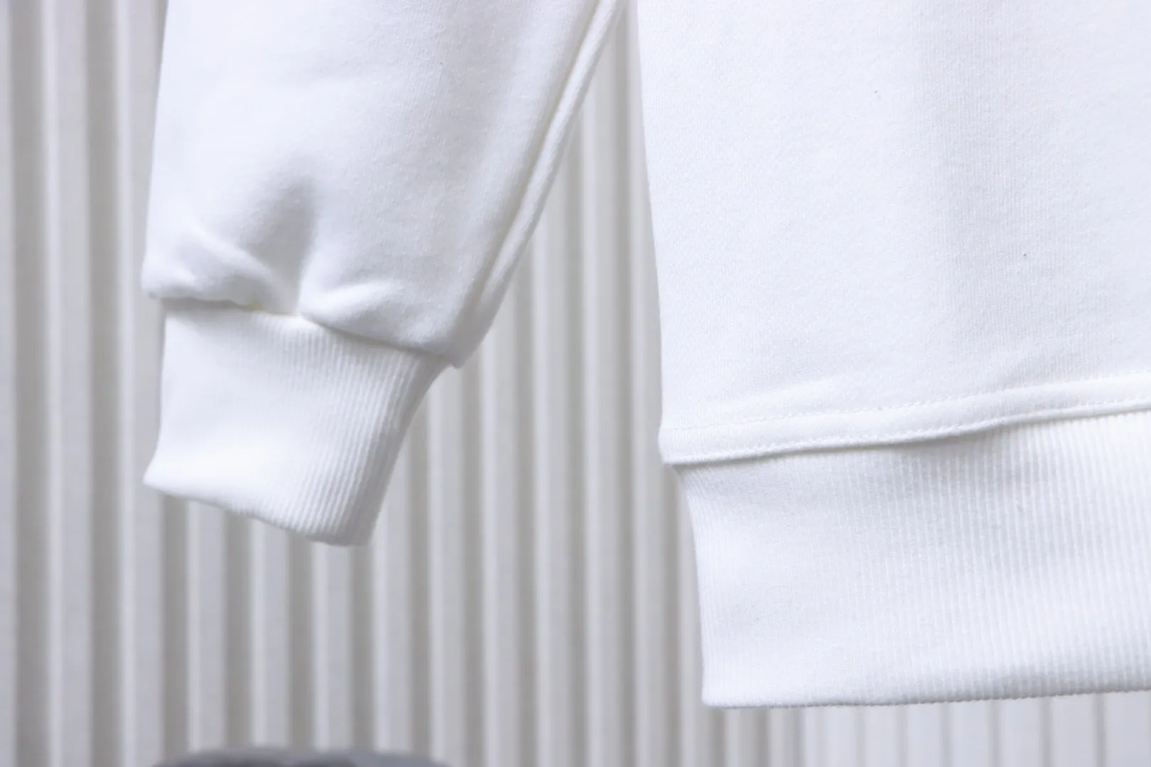 Long Sleeve Detail
