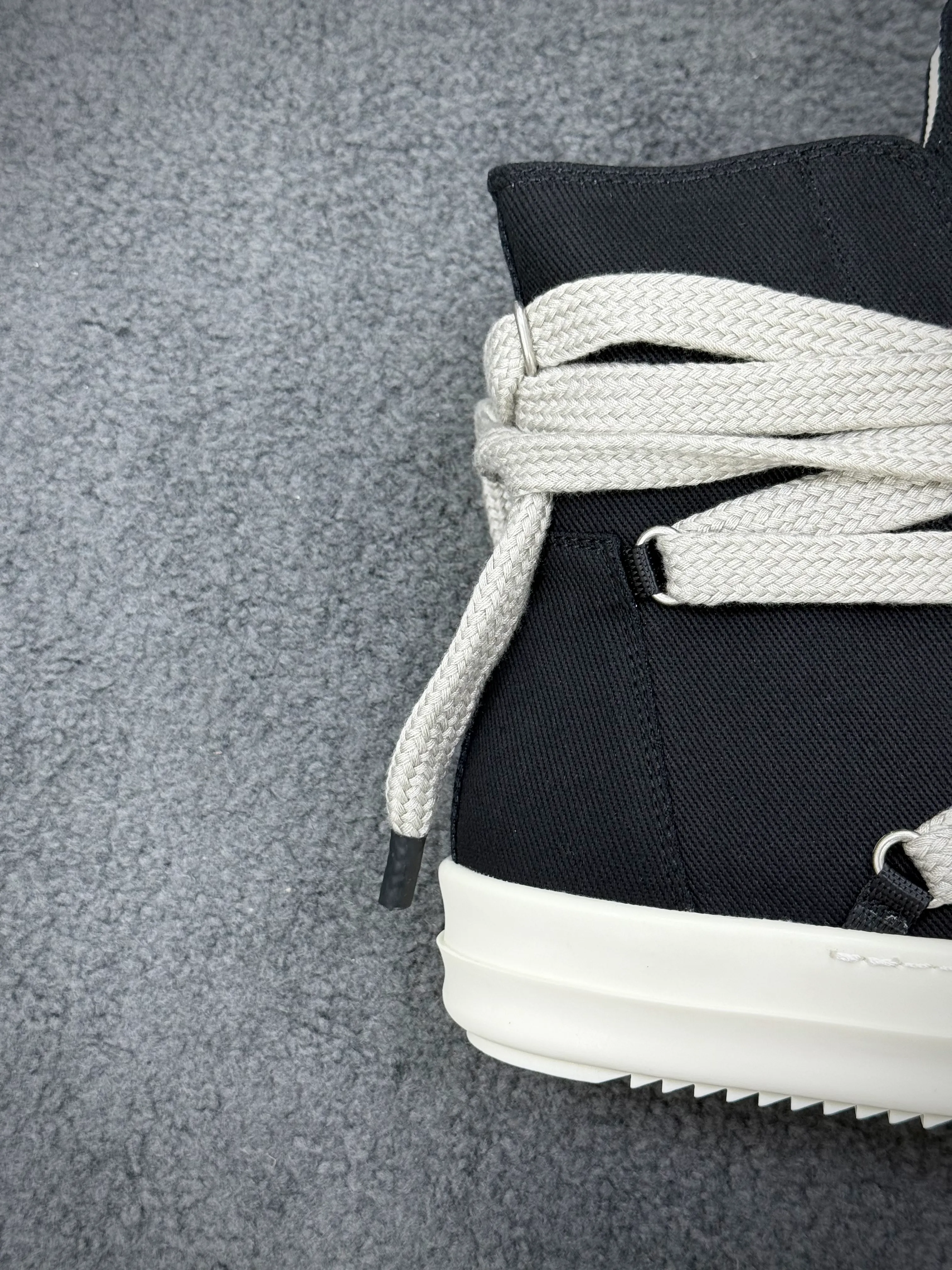 Back Toe Detail