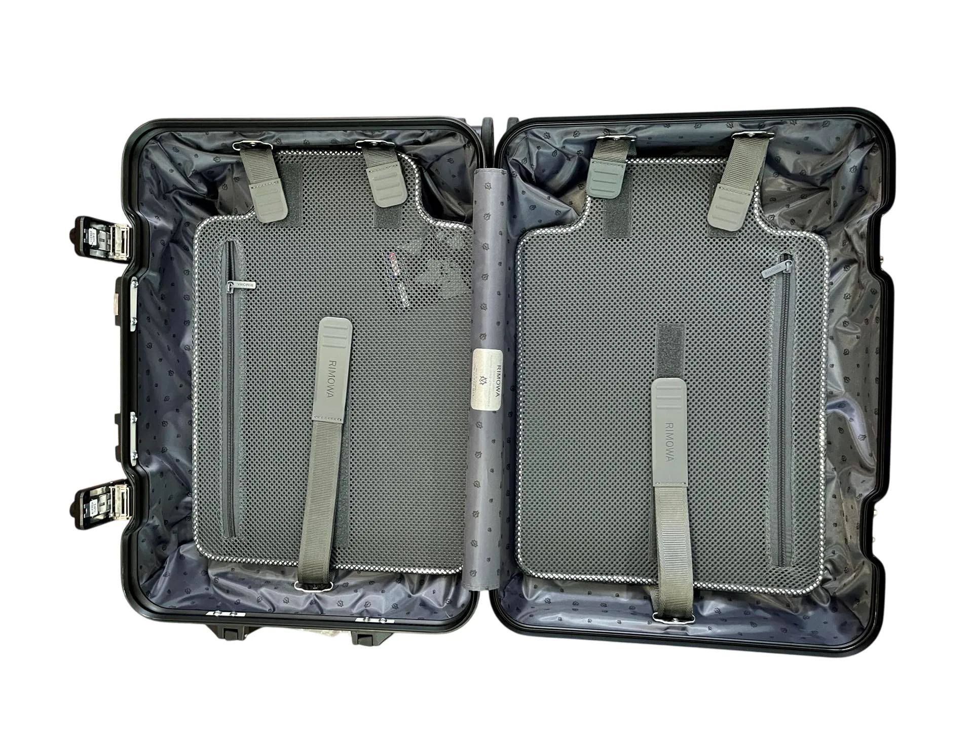 925 Black Warrior Cabin Carry-On Aluminum Suitcase Interior View