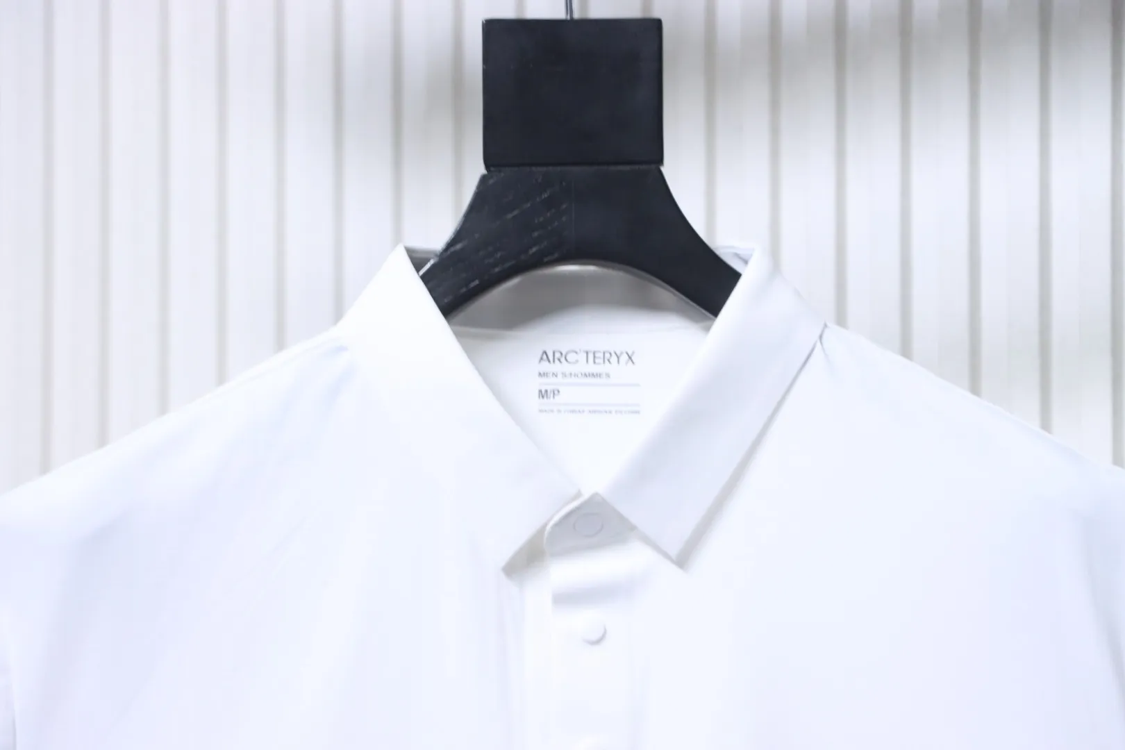 Neckline