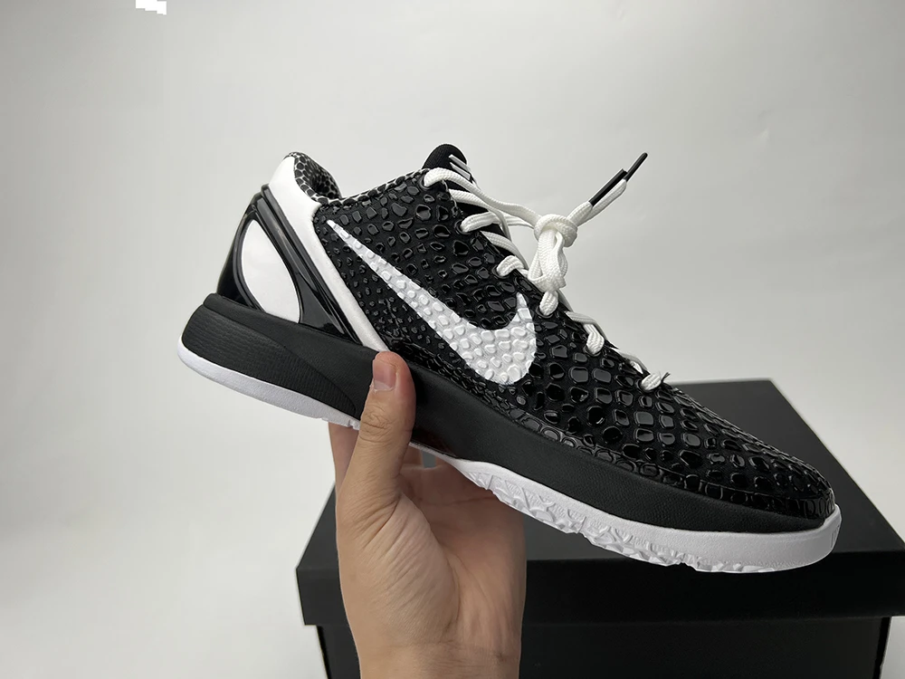 Kobe 6 Protro ‘Mambacita Sweet Sixteen’