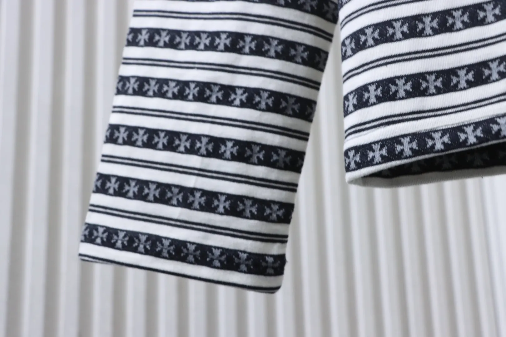 Long Sleeve Detail