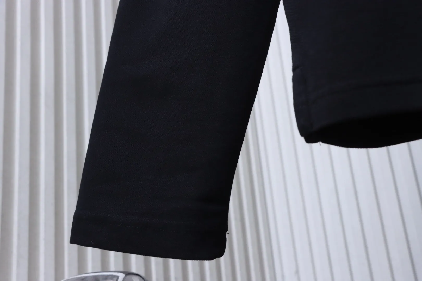 Long Sleeve Detail