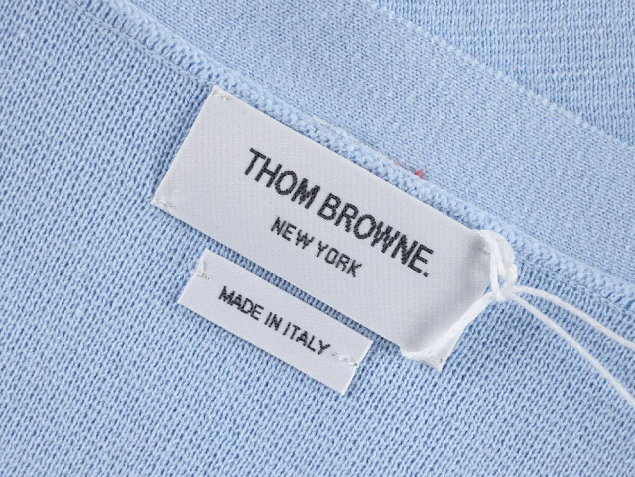 the neck tag